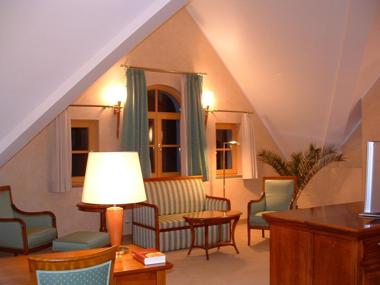 Altstadthotel Braeuwirt Weiden in der Oberpfalz Esterno foto