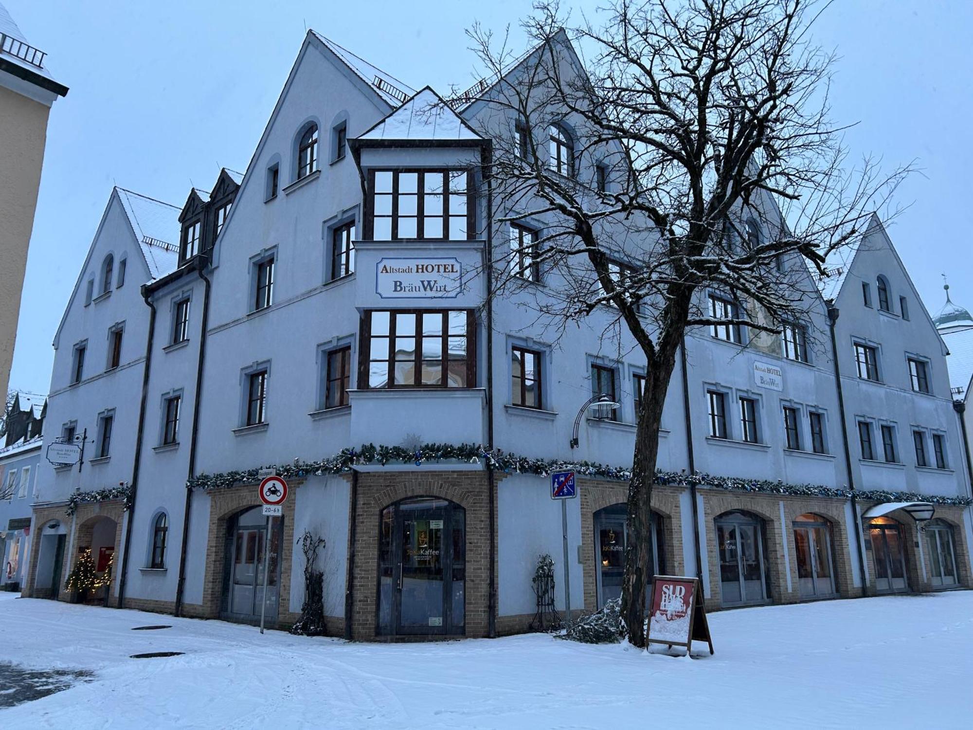 Altstadthotel Braeuwirt Weiden in der Oberpfalz Esterno foto