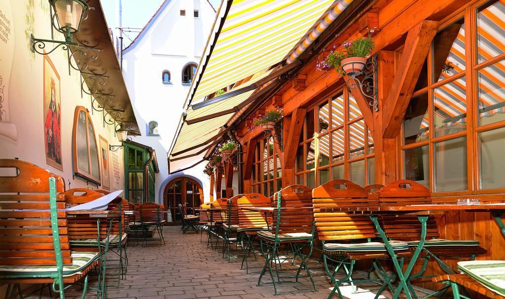 Altstadthotel Braeuwirt Weiden in der Oberpfalz Esterno foto