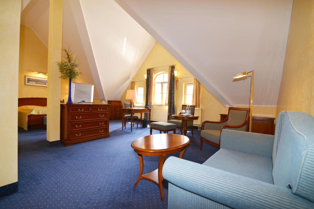 Altstadthotel Braeuwirt Weiden in der Oberpfalz Esterno foto
